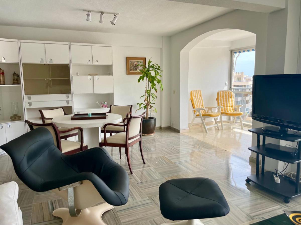 Apartamentos Cornelia By Gestaltur فينيسترات المظهر الخارجي الصورة